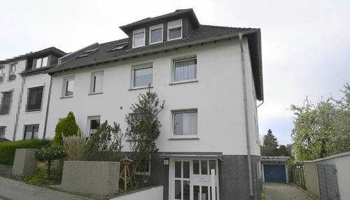 Hausansicht - Für Anleger und Eigennutzer! Attraktives Mehrfamilienhaus in sehr guter Lage