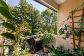 Balkon mit grünen Daumen - 1 Zimmer Etagenwohnung in Martinsried