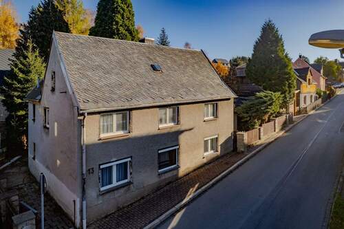 Hausansicht - 6 Zimmer Einfamilienhaus zum Kaufen in Jahnsdorf/Erzgeb