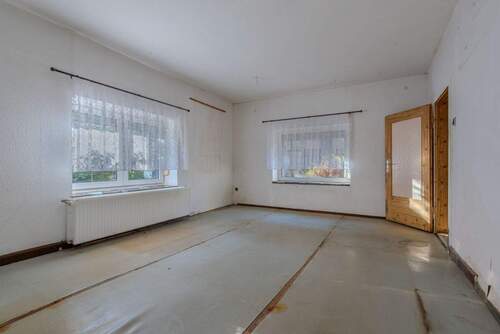 Wohnzimmer - Einfamilienhaus mit 118,00 m&sup2; in Jahnsdorf/Erzgeb zum Kaufen