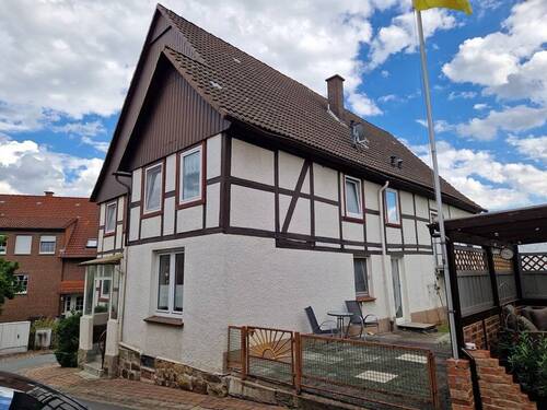 Hausansicht - 7 Zimmer Mehrfamilienhaus, Wohnhaus in Lügde