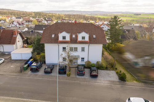 02_Frontansicht - 3 Zimmer Etagenwohnung zum Kaufen in Langgöns