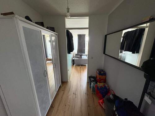 Diele - 2 Zimmer Etagenwohnung zum Kaufen in Mönchengladbach