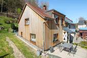 seitliche Hausansicht - 3 Zimmer Doppelhaushälfte zum Kaufen in Dippoldiswalde