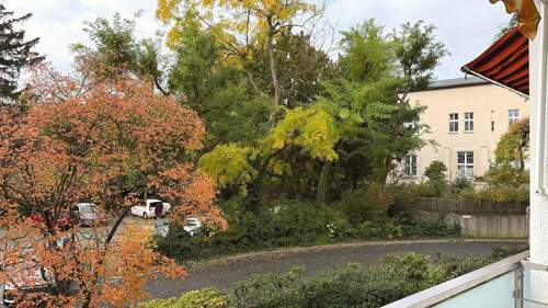 Ausblick - Schmargendorf - 1,5 Zimmer mit großem Süd-Balkon im 1. OG