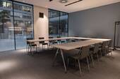 Regus_Frankfurt The Squaire_Germany_Centre 8553_Me - 