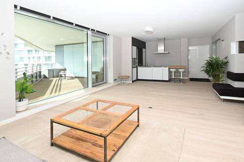 Wohnzimmer weitere Ansicht - 2 Zimmer Etagenwohnung in Hamburg