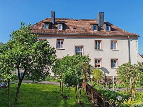 Hausansicht Eingangsseite - 3 Zimmer Etagenwohnung zum Kaufen in Rossau b Mittweida