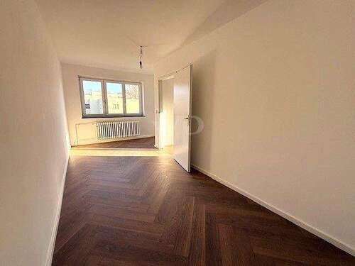 Schlafzimmer - 2 Zimmer Etagenwohnung zum Kaufen in Berlin