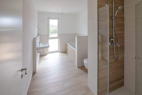 Bad - 4 Zimmer Etagenwohnung in Coswig