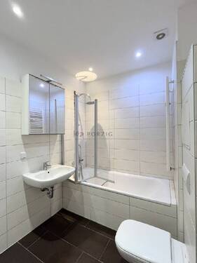 Bad - Etagenwohnung mit 69,70 m&sup2; in Chemnitz zur Miete