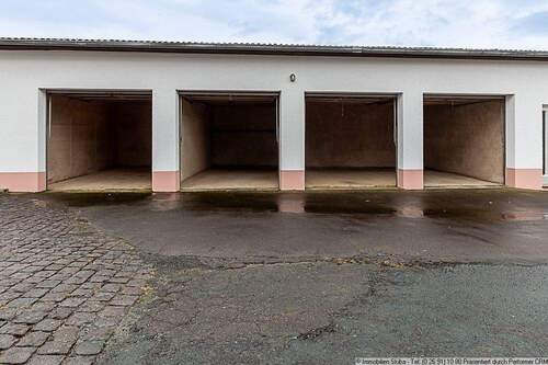 4 massive Garagen - 