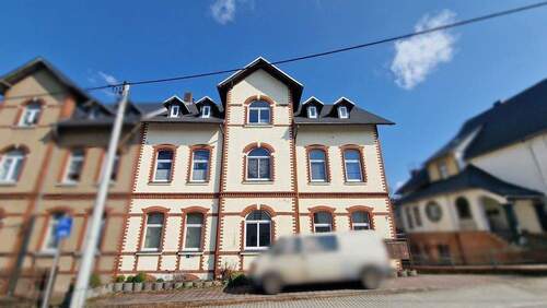Frontansicht - +++ Top Investment: Solides Mehrfamilienhaus 