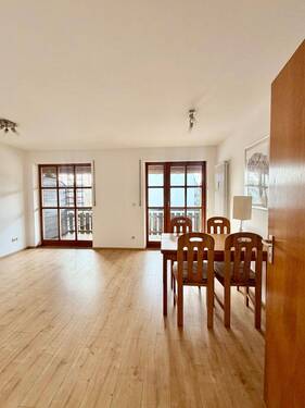 Wohn-und Essbereich - 