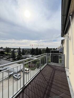 Balkon - Etagenwohnung mit 68,40 m² in Limbach-Oberfrohna zur Miete