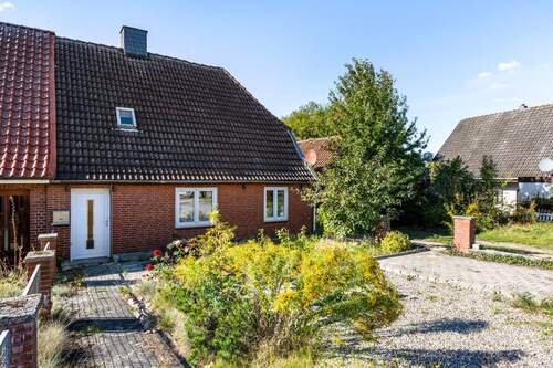 Außenansicht - 5 Zimmer Doppelhaushälfte zum Kaufen in Süsel