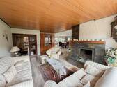 2. Wohnzimmer mit Kamin (EG) - 