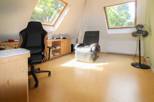 Büro DG Bild 1 - 