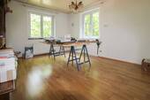 Wohnzimmer EG - Einfamilienhaus mit 180,00 m&sup2; in Albstadt zum Kaufen
