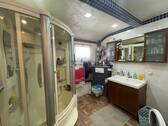 Tageslichtbad mit Dusche Obergeschoss - 