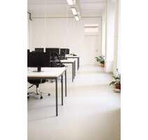 Büro in Kreuzberg mit Loft-Atmosphäre und Wohnküche - All-in-Miete - Berlin