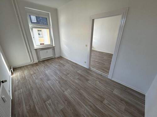 Schlafzimmer - 2 Zimmer Etagenwohnung in Magdeburg