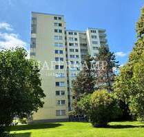 Über den Dächern: 4-Zimmer-Wohnung mit Balkon in Steinbach