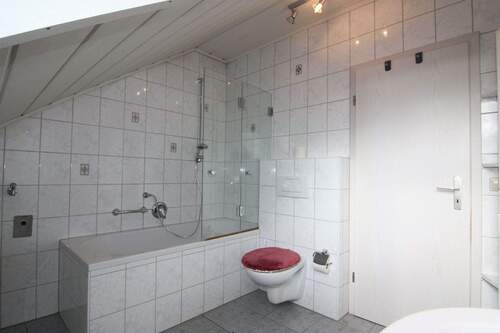 Bad im Dachgeschoß - 