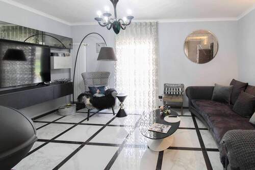 Wohnzimmer 1.OG - 7 Zimmer Einfamilienhaus in Idstein