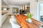 Essbereich_Wohnzimmer - 7 Zimmer Einfamilienhaus zum Kaufen in Lübeck
