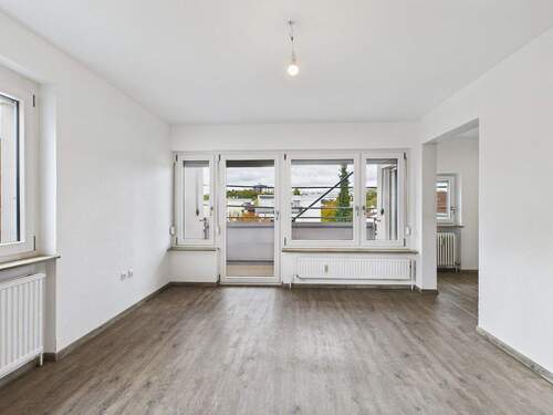 Wohnzimmer - 3 Zimmer Etagenwohnung in Leonberg