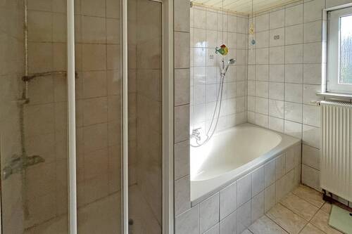 Badezimmer Erdgeschoss - 