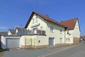 Straßenansicht - 1 Zimmer Mehrfamilienhaus, Wohnhaus in Stockheim