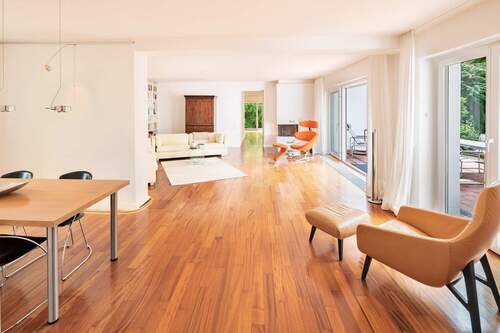 Wohn-, Esszimmer - 