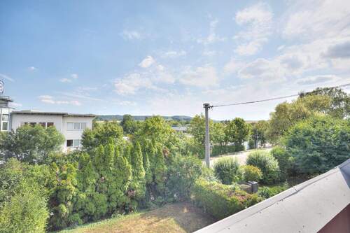 Aussicht Balkon - 6 Zimmer Doppelhaushälfte zum Kaufen in Leingarten / Schluchtern
