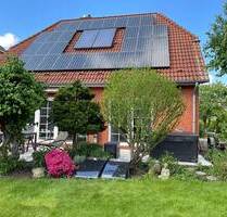 Exklusive 3,5-Zimmer Wohnung, Kamin & Whirlpool, Garten, möbliertteilmöbliert in HamburgNeuland - Hamburg-Neuland