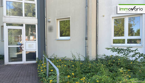 Hauseingang/ WE rechts - 