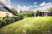Garten mit Hütte - 
