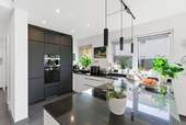 Küche - Architektonische Eleganz trifft auf modernen Wohnkomfort - Ihr exklusives Einfamilienhaus