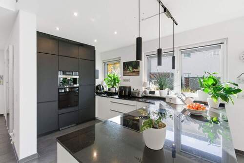 Küche - Architektonische Eleganz trifft auf modernen Wohnkomfort - Ihr exklusives Einfamilienhaus