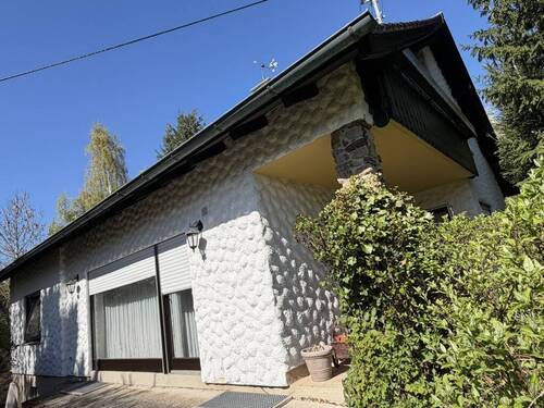 Haus 1 - 8 Zimmer Einfamilienhaus zum Kaufen in Emtmannsberg