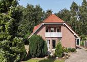 Straßenansicht - Durchdachtes Einfamilienhaus in Schüttorf Fußbodenheizung, Kamin, Teilkeller, 2 Bäder