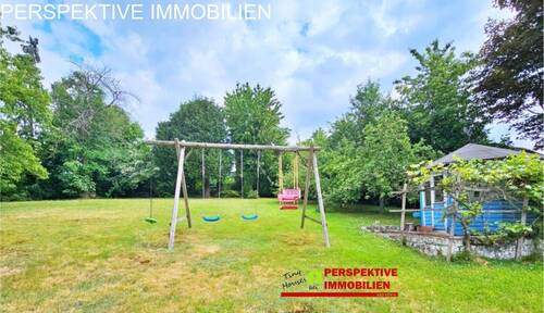 Bild 1 - Großes Baugrundstück mit Aussicht