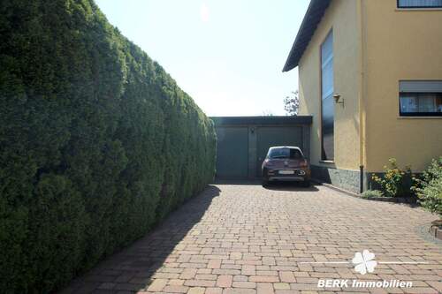 Hof - 6 Zimmer Einfamilienhaus zum Kaufen in Mainaschaff