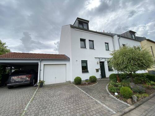 Hausansicht - 5 Zimmer Reihenendhaus in Apfelstädt / Ermstedt