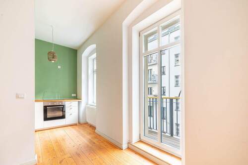 EBK & Balkon - 2 Zimmer Etagenwohnung in Berlin