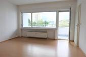 Wohnzimmer - 2 Zimmer Etagenwohnung zum Kaufen in Taunusstein
