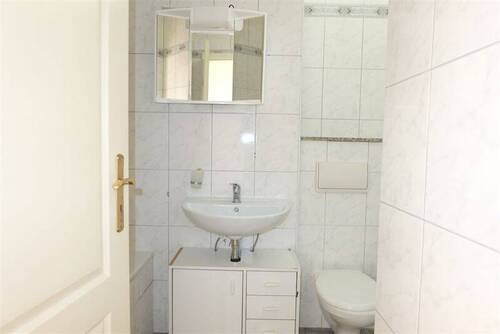 Bad - 2 Zimmer Etagenwohnung in Taunusstein
