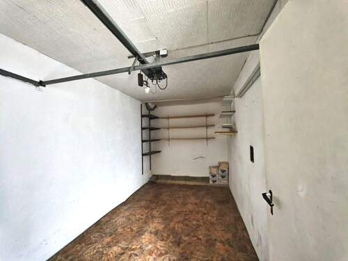 Garage - 