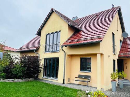 Außenansicht
- Neue 3-Zimmerwohnung in Möning - 950,00 EUR Kaltmiete, ca.  88,00 m² Wohnfläche